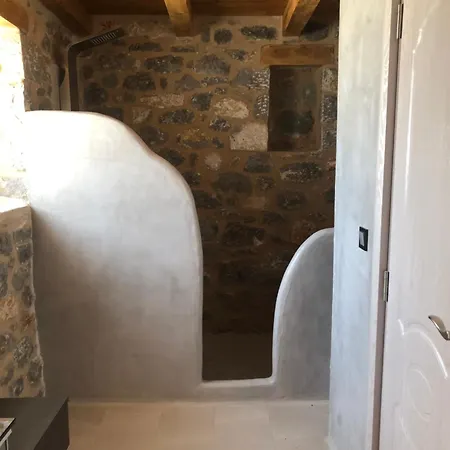 Apartahotel Monodendri 3*