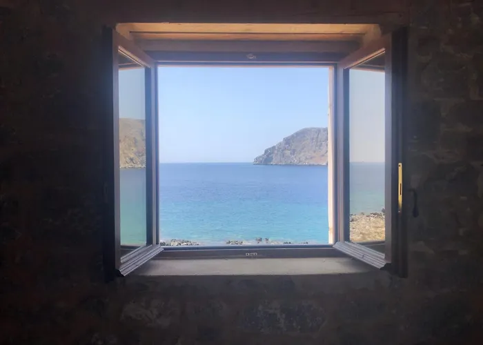 Aparthotel Monodendri 3*