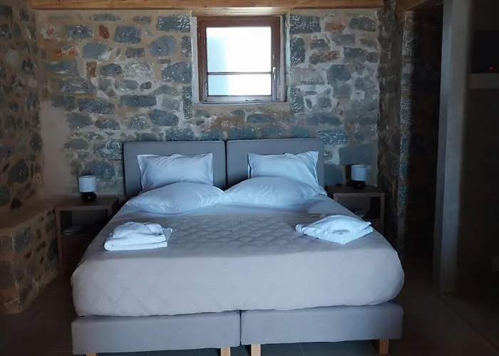 Monodendri Aparthotel