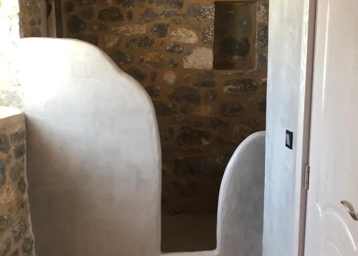 Aparthotel Monodendri 3*