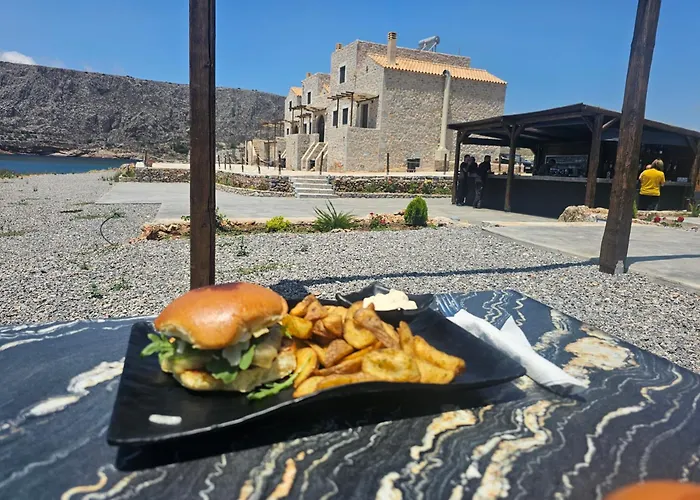 Monodendri Aparthotel Yerolimin