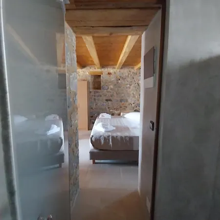 Monodendri Appart hôtel Yerolimin