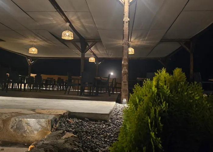 Apart-hotel Monodendri Yerolimin